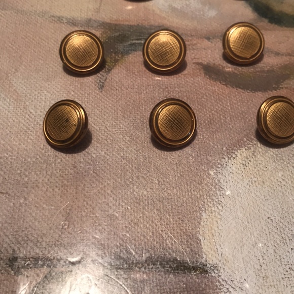 Blazer Buttons - Picture 4 of 8